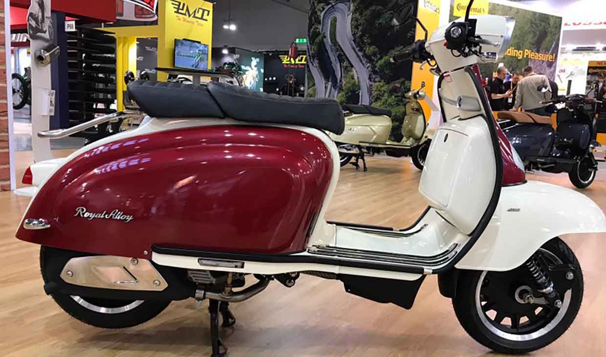 Royal Alloy Saingan Vespa Dari Inggris